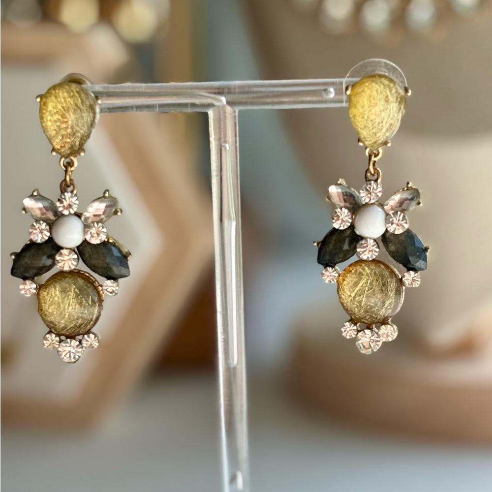 🌟BUY 1 GET 1 FREE🌟 Statement Studs